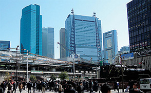 Shimbashi Station Plaza